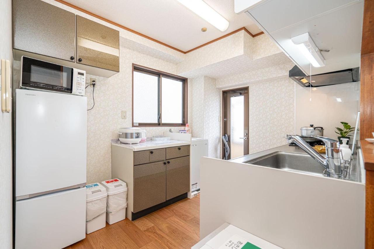 台東区寝室4つと広々吹き抜けリビングのメゾネットタイプのお家 Apartment Präfektur Tokio